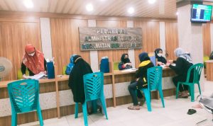 Kecamatan Bekasi Barat Gelar Program 'Manjakan Layanan' Bagi Warganya