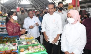 Kunjungi Pasar Baturiti Tabanan, Presiden Jokowi Cek Harga Bahan Pokok
